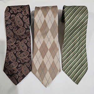 Lot of 3 Geoffrey Beene Neckties